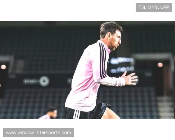 梅西领衔新赛季揭幕战豪门对决引爆全球关注冠军争夺再起波澜热潮