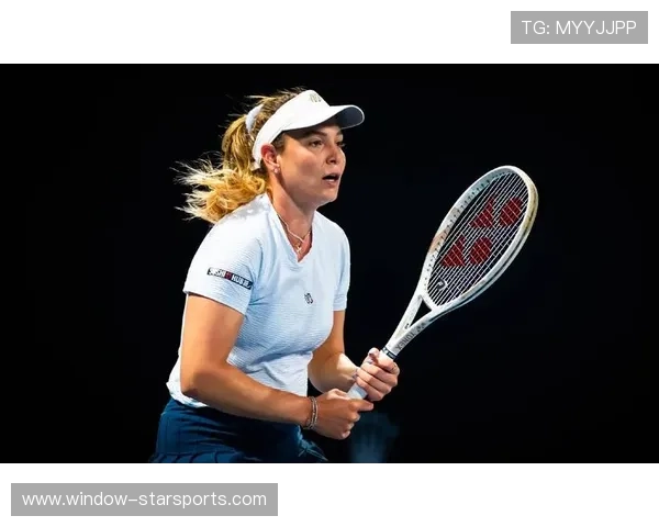 网球新星突破自我勇夺大满贯冠军 成就历史性突破