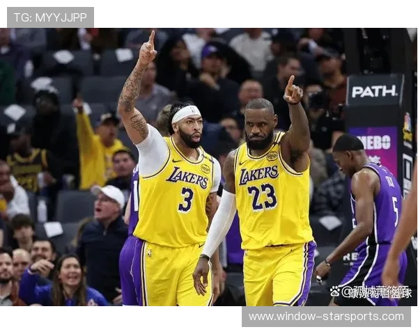 詹姆斯领衔湖人全队新赛季阵容曝光 勇士勇猛反击欲挑战总冠军