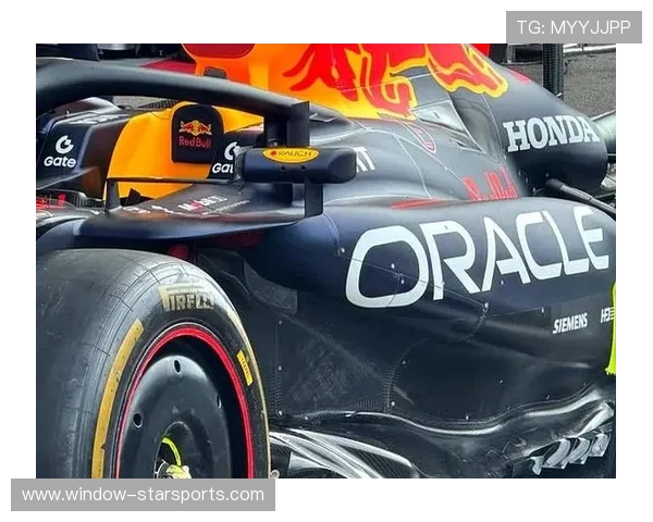 F1赛季揭幕战震撼来袭 红牛车队续写冠军传奇 德国传奇车手加盟新战队