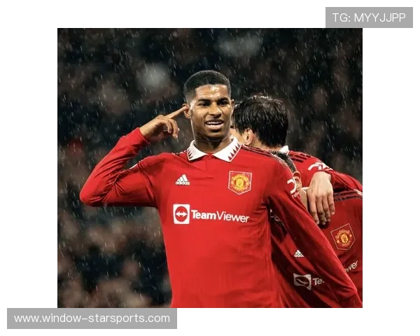 曼联在客场逆转切尔西，拉什福德梅开二度助球队全取三分