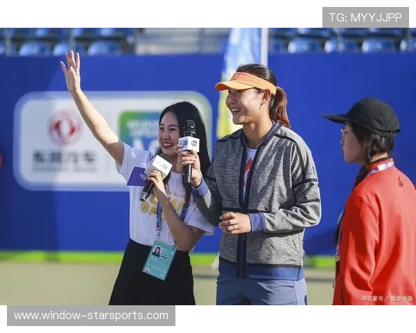 网球赛场风云再起新星崛起引发观众热烈讨论